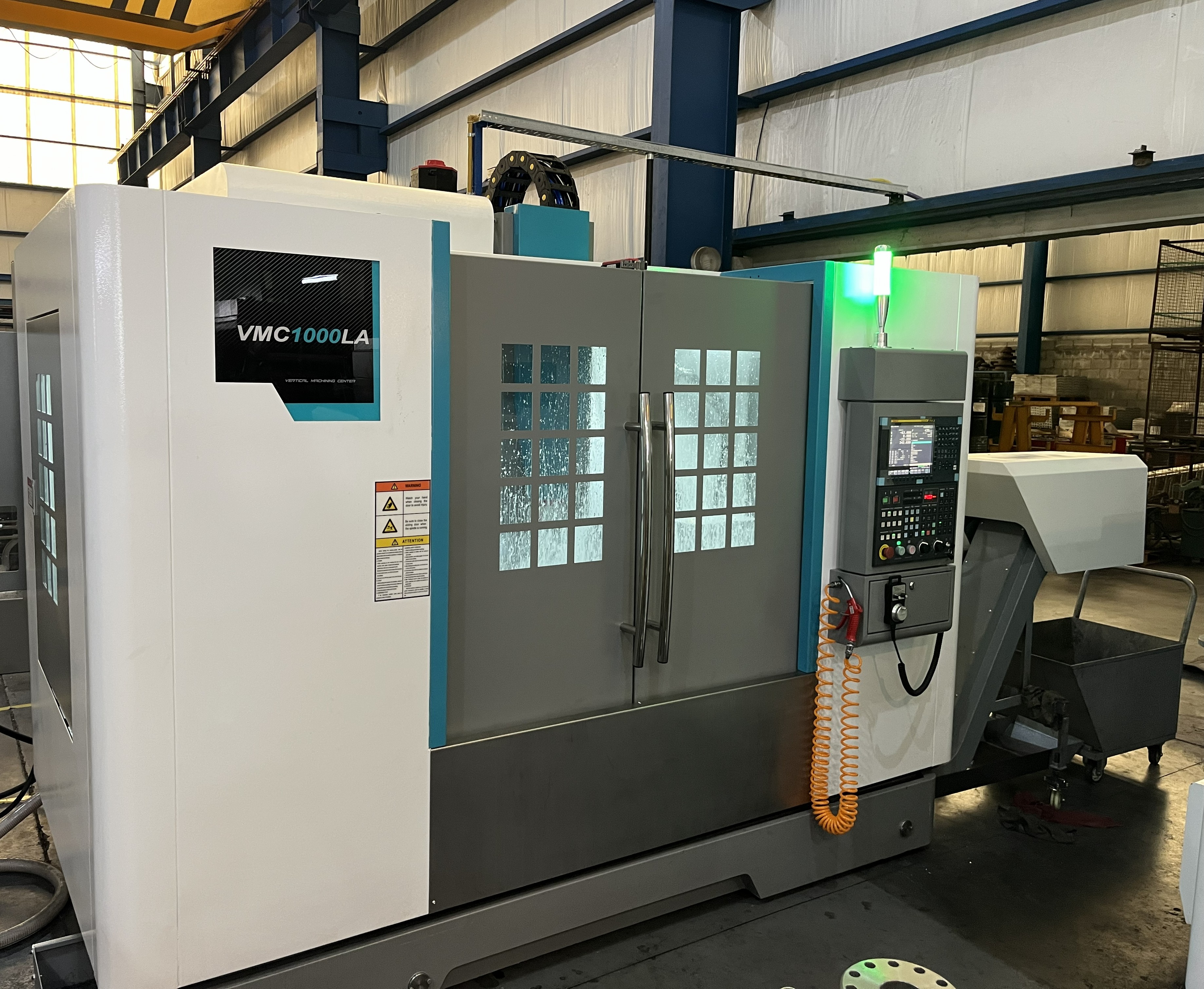 Nuevo centro de mecanizado CNC.